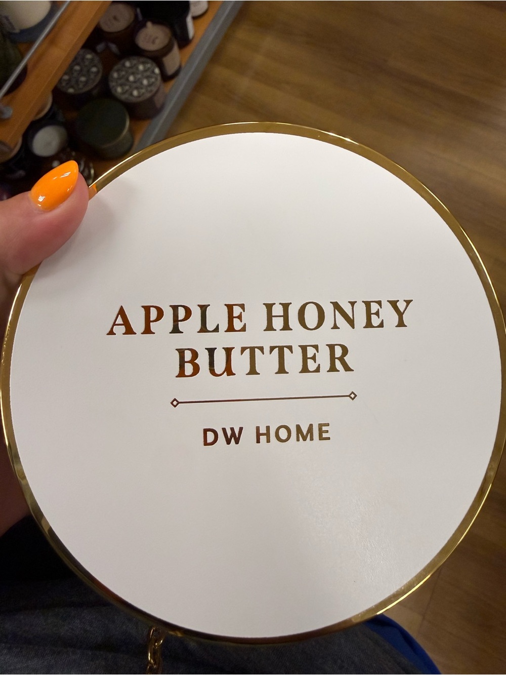 DW Home Apple Honey Butter 3-Wick Candle in White with Gold Trim